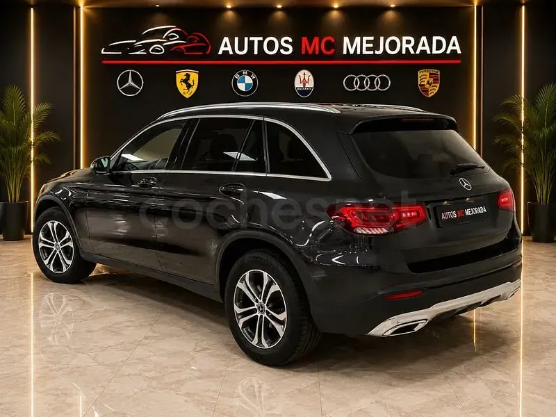 Usado Mercedes GLC200 163 CV (119 kW) 2020 Gris / plata SUV