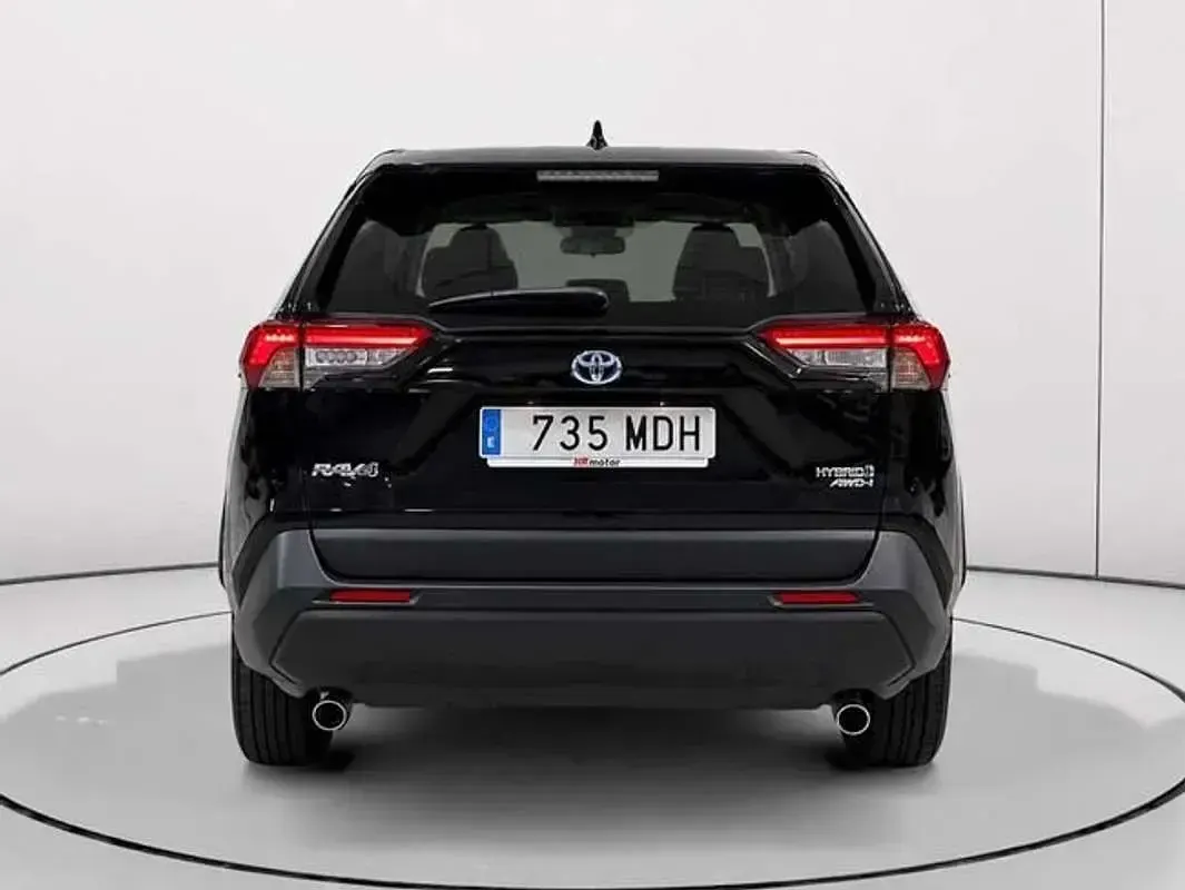 Używany Toyota RAV4 Hybrid Business Edition 222 KM (163 kW) 2023 Czarny SUV