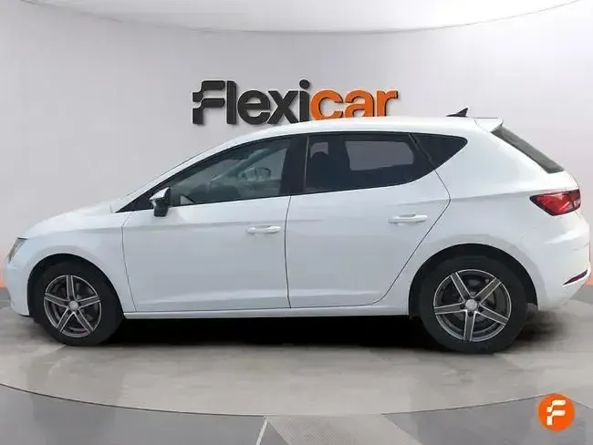 Usado Seat Leon Style 115 CV (84 kW) 2018 Blanco