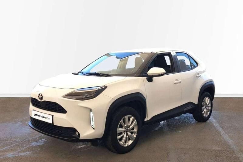 Usado Toyota Yaris Cross 125 CV (91 kW) 2023 Blanco SUV