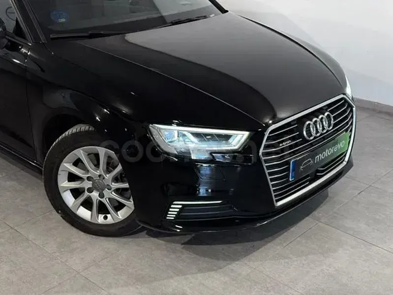 Usado Audi e-tron Premium 204 CV (150 kW) 2020 Negro SUV