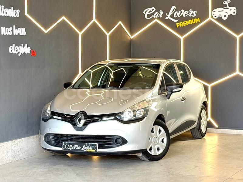 Gris / plata Usado 2015 Renault Clio IV Authentique Berlina | 6000 € (Precio justo) - Imagen 1/4
