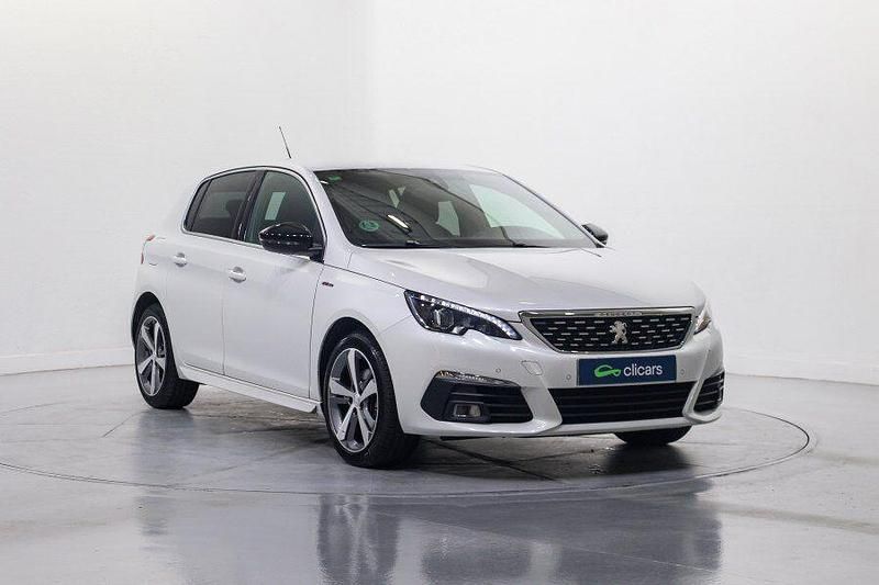 Usado Peugeot 308 GT-line 130 CV (95 kW) 2018 Blanco Berlina