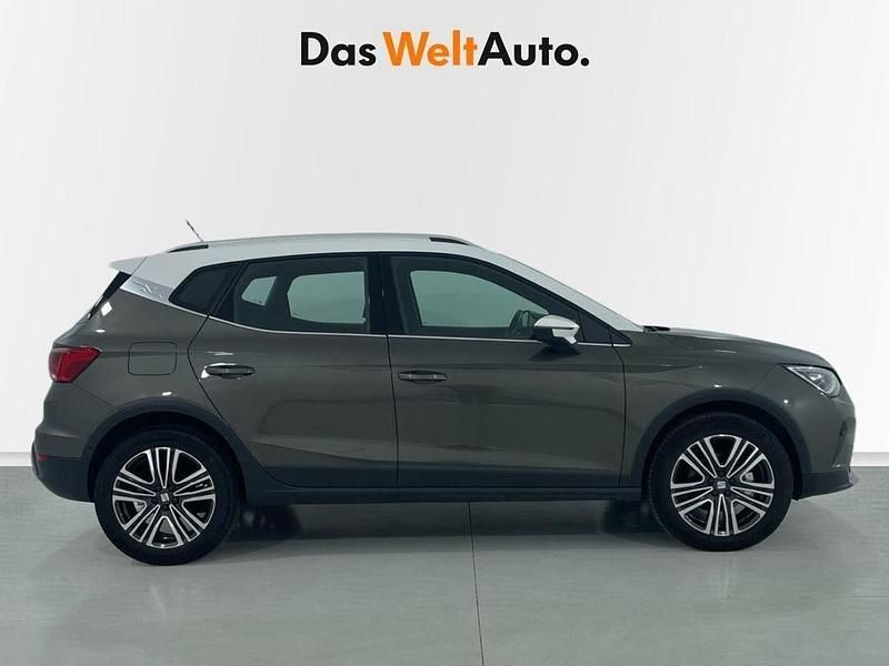 Usado Seat Arona Xperience 115 CV (84 kW) 2024 Gris SUV