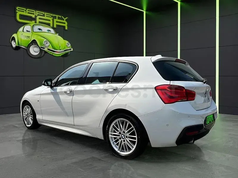 Usado BMW 118 Shadowline 150 CV (110 kW) 2019 Blanco Berlina