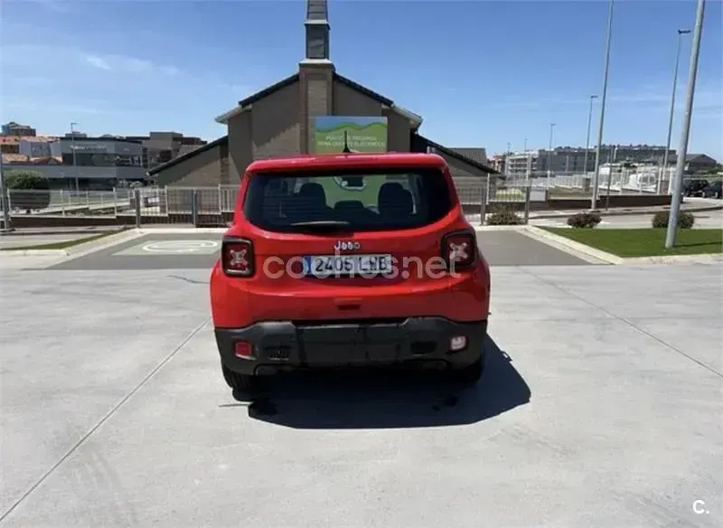 Usado Jeep Renegade Limited 120 CV (88 kW) 2022 Rojo SUV