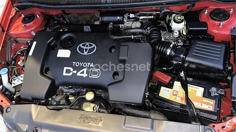 Usado Toyota Corolla Sol 110 CV (80 kW) 2003 Rojo Berlina