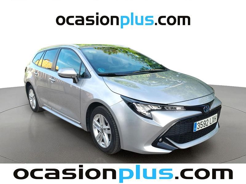 Usado Toyota Corolla Active 122 CV (89 kW) 2022 Gris plata Familiar