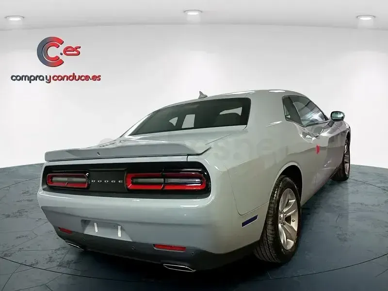 Usado Dodge Challenger SXT 309 CV (227 kW) 2022 Gris / plata Coupe