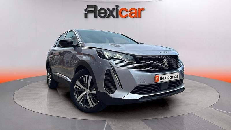 Usado Peugeot 3008 Active 131 CV (96 kW) 2022 Gris SUV