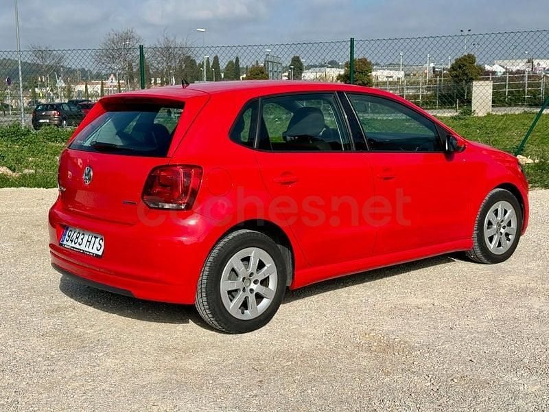 Usado VW Polo 75 CV (55 kW) 2013 Rojo Utilitario