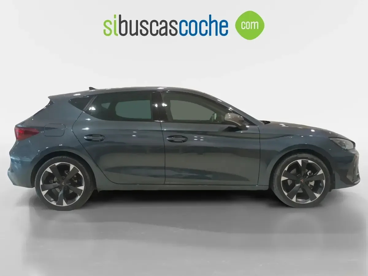 Usado Cupra Leon 150 CV (110 kW) 2024 Negro