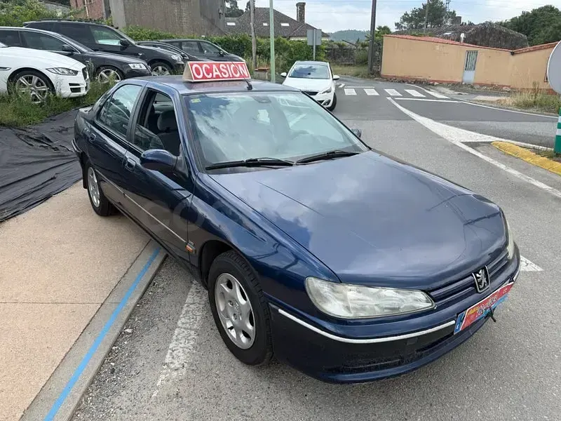 Usado Peugeot 406 110 CV (80 kW) 1999 Azul Berlina