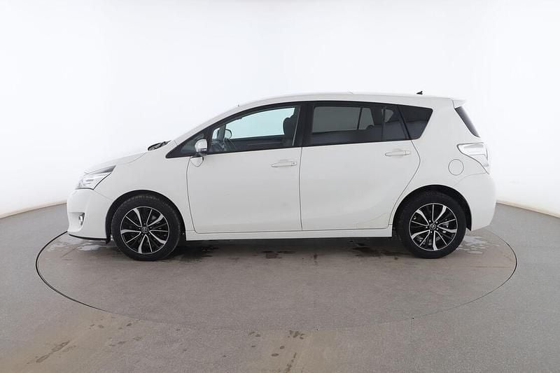 Usado Toyota Verso Advance 132 CV (97 kW) 2017 Blanco Monovolumen