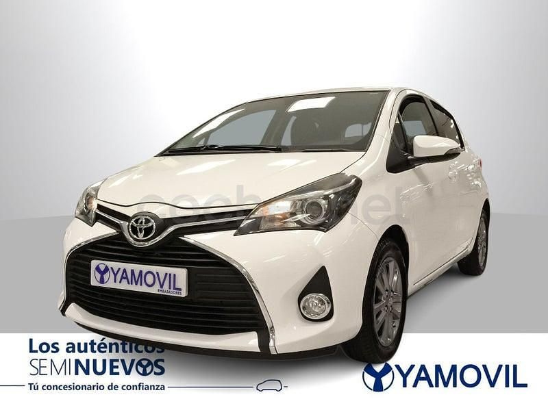Usado Toyota Yaris Active 99 CV (72 kW) 2014 Blanco Berlina