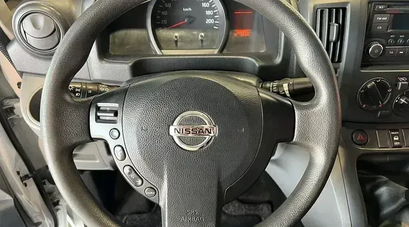 Usado Nissan NV200 90 CV (66 kW) 2019 Blanco iceberg (sólido) Monovolumen