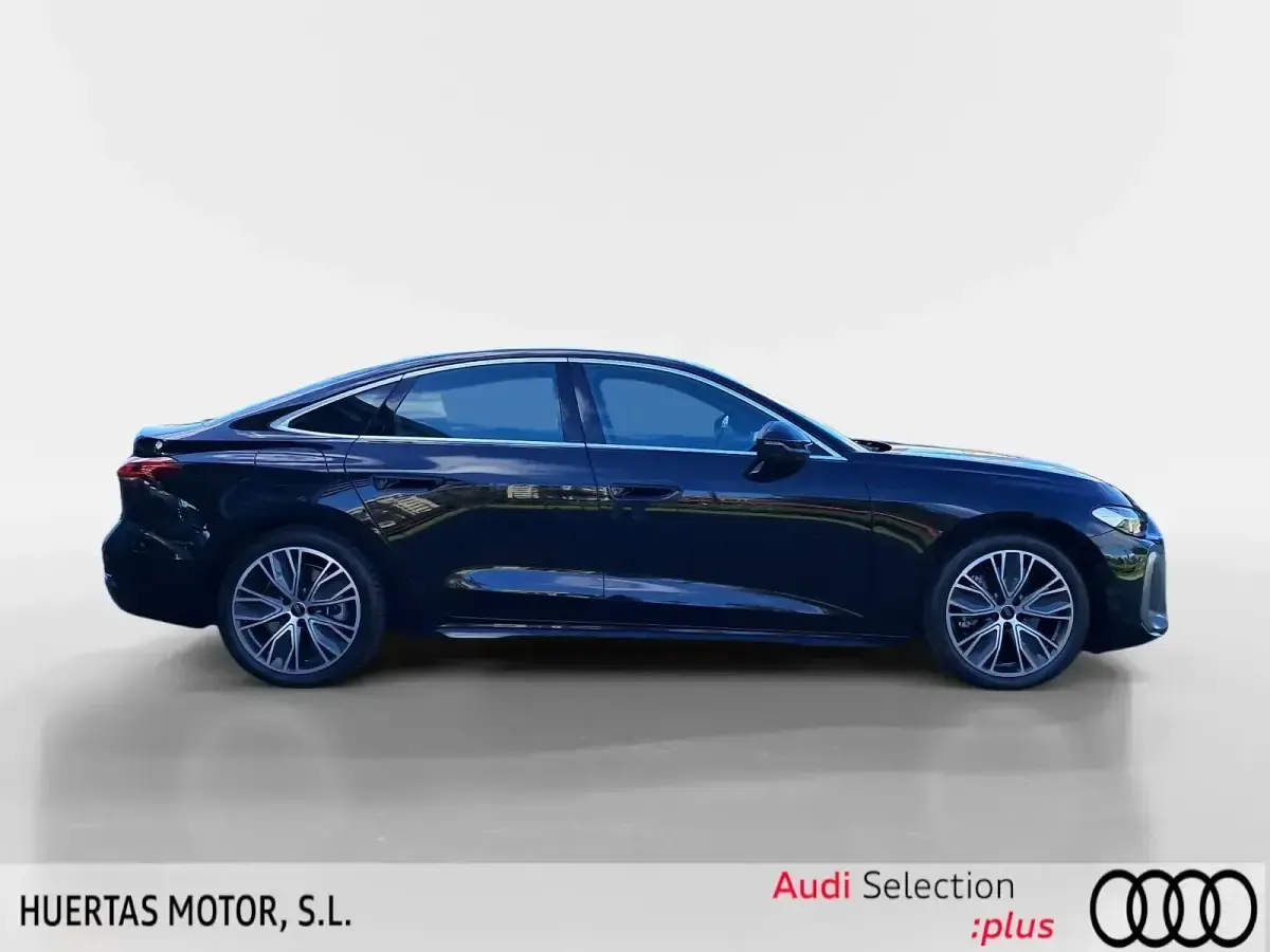 Usado Audi A5 S-Line 204 CV (150 kW) 2025 Negro Berlina