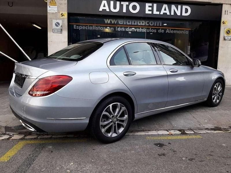 Usado Mercedes C250 Avantgarde Edition 204 CV (150 kW) 2014 Plateado Berlina