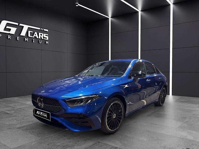 Usado Mercedes A250 AMG 218 CV (160 kW) 2025 Azul Berlina
