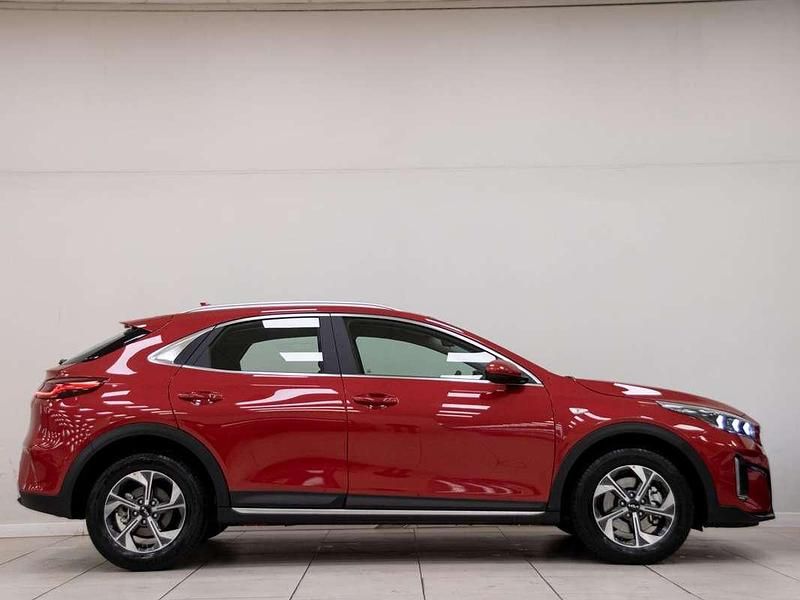 Nuevo Kia XCeed 101 CV (74 kW) 2025 Rojo SUV