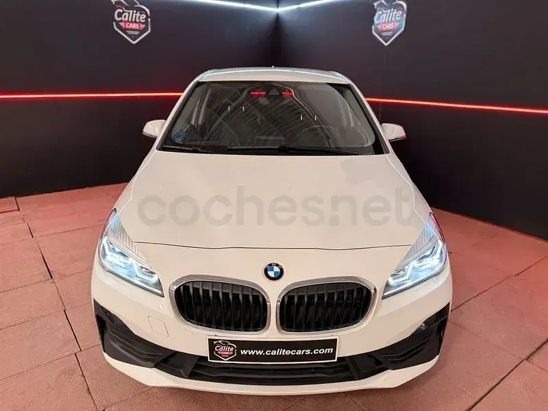 Usado BMW 225 Active Tourer iPerformance 224 CV (164 kW) 2019 Blanco Monovolumen