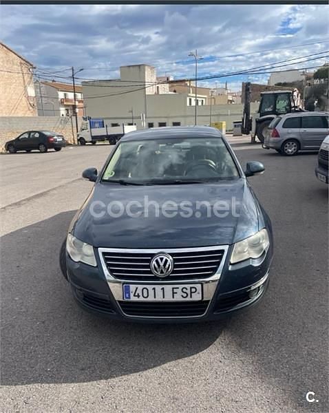 Usado VW Passat R-line 140 CV (102 kW) 2007 Azul Berlina