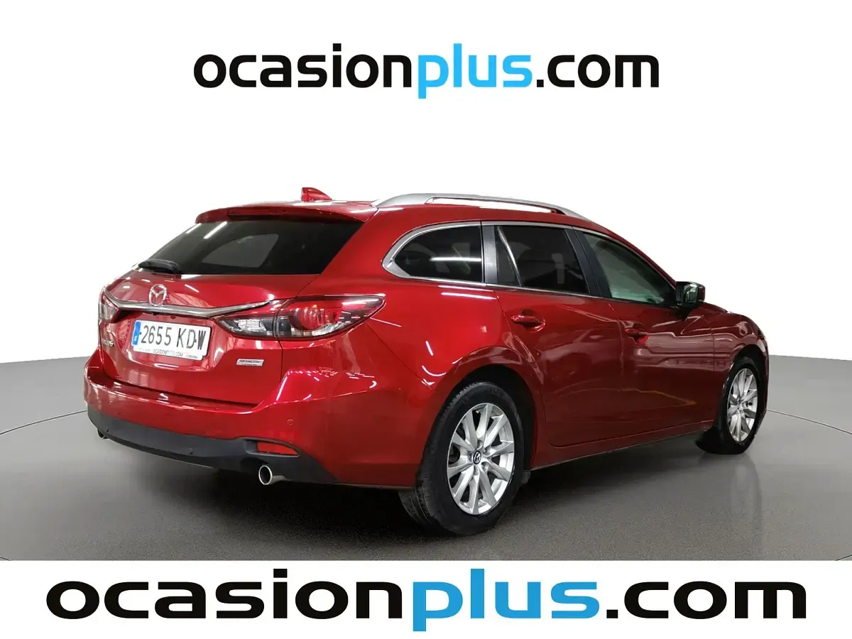 Usado Mazda 6 Style 150 CV (110 kW) 2017 Rojo Familiar