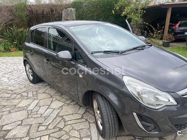 Usado Opel Corsa Selective 95 CV (69 kW) 2011 Gris / plata Utilitario