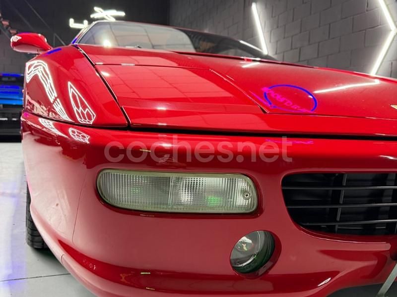 Usado Ferrari F355 380 CV (279 kW) 1995 Rojo Coupe