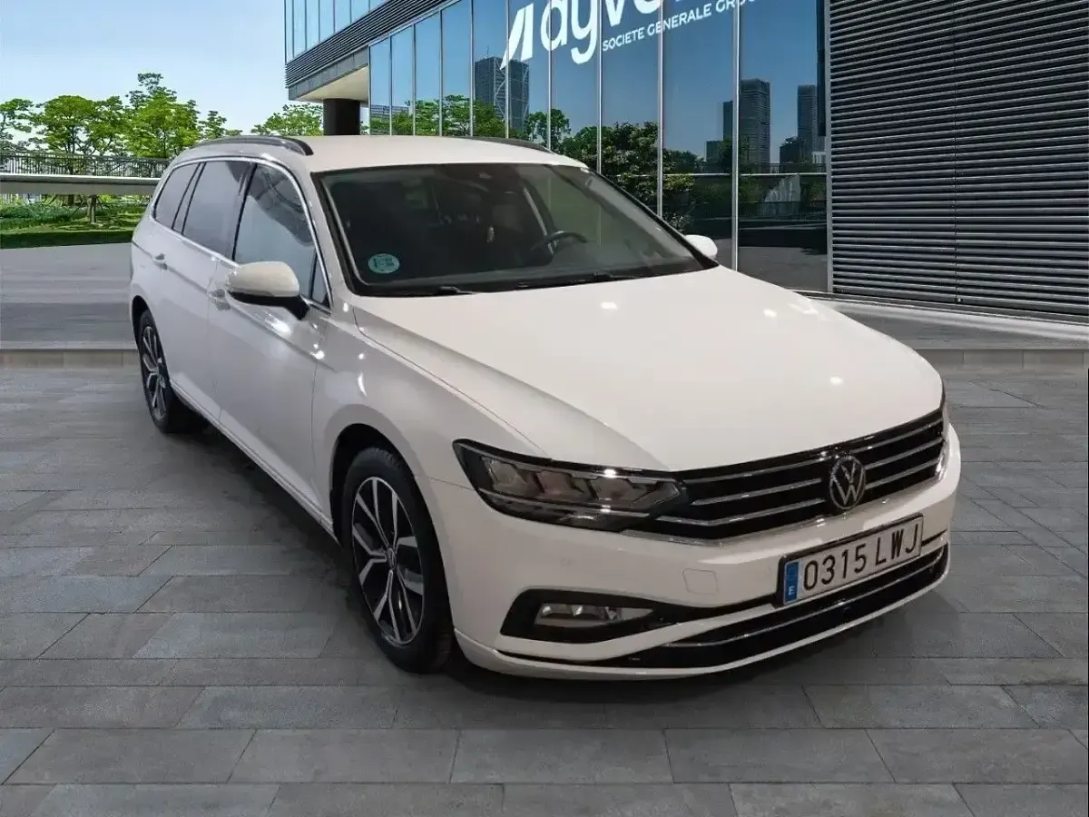 Brugt VW Passat Executive 150 HK (110 kW) 2022 Hvid Stationcar