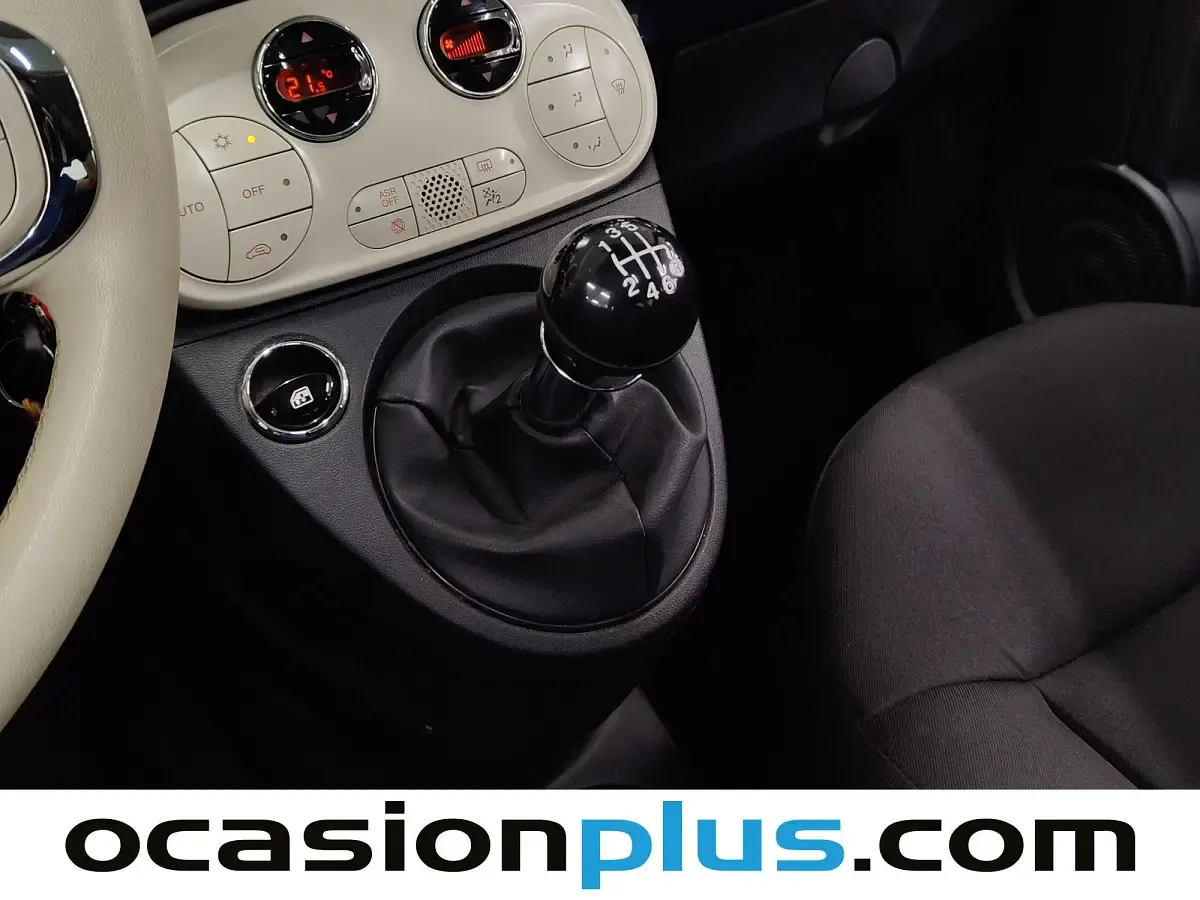 Usado Fiat 500 Dolcevita 71 CV (52 kW) 2024 Azul Utilitario
