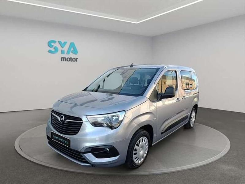 Usado Opel Combo Edition 103 CV (75 kW) 2021 Plateado Monovolumen