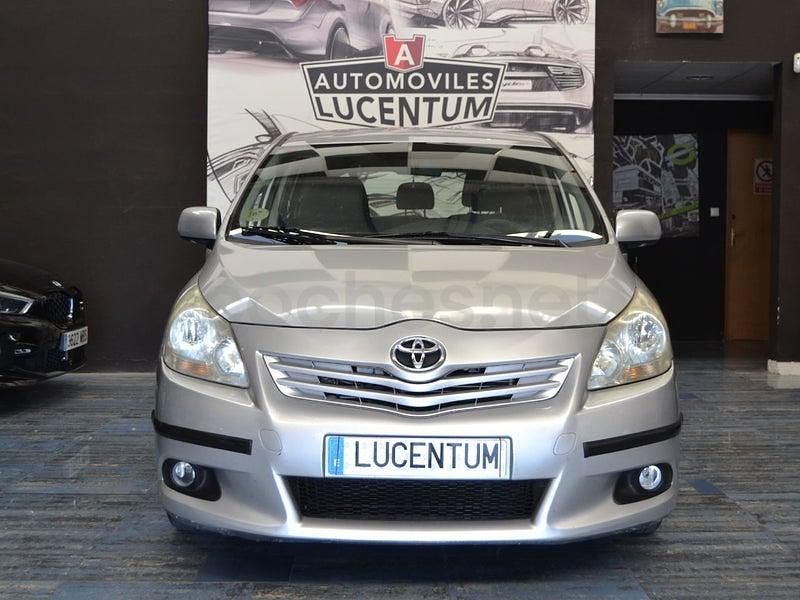 Usado Toyota Verso Active 150 CV (110 kW) 2010 Gris / plata Monovolumen