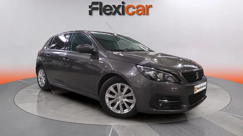 Usado Peugeot 308 Style 131 CV (96 kW) 2020 Marrón Utilitario