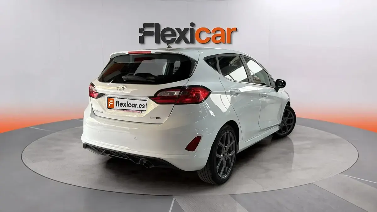 Usado Ford Fiesta ST-Line 125 CV (91 kW) 2022 Blanco Utilitario