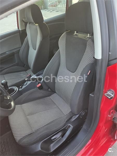Rojo Usado 2008 Seat Leon Ecomotive Berlina | 4900 € (Buen precio) - Imagen 1/2