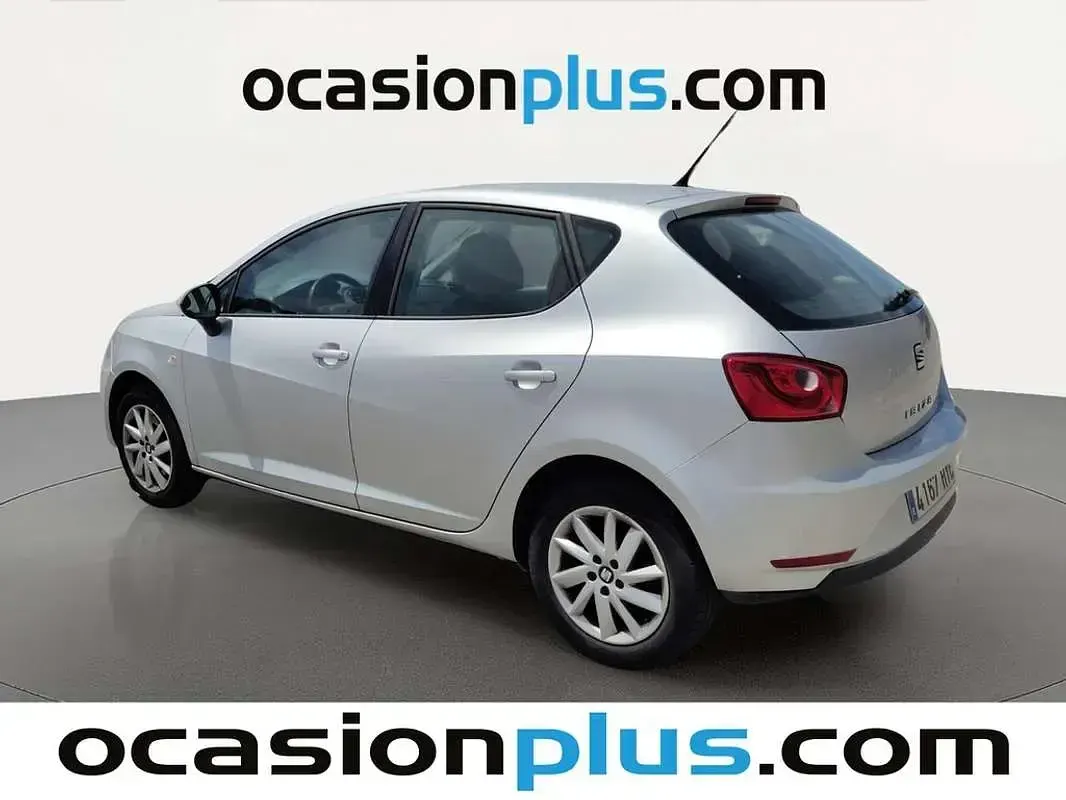 Usado Seat Ibiza Style 105 CV (77 kW) 2014 Gris Utilitario