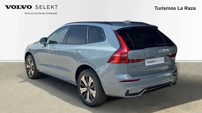 Usado Volvo XC60 Plus 350 CV (257 kW) 2024 Gris / plata SUV