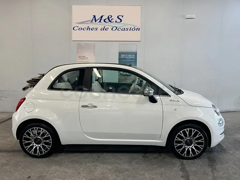 Usado Fiat 500C Dolcevita 70 CV (51 kW) 2023 Blanco Descapotable