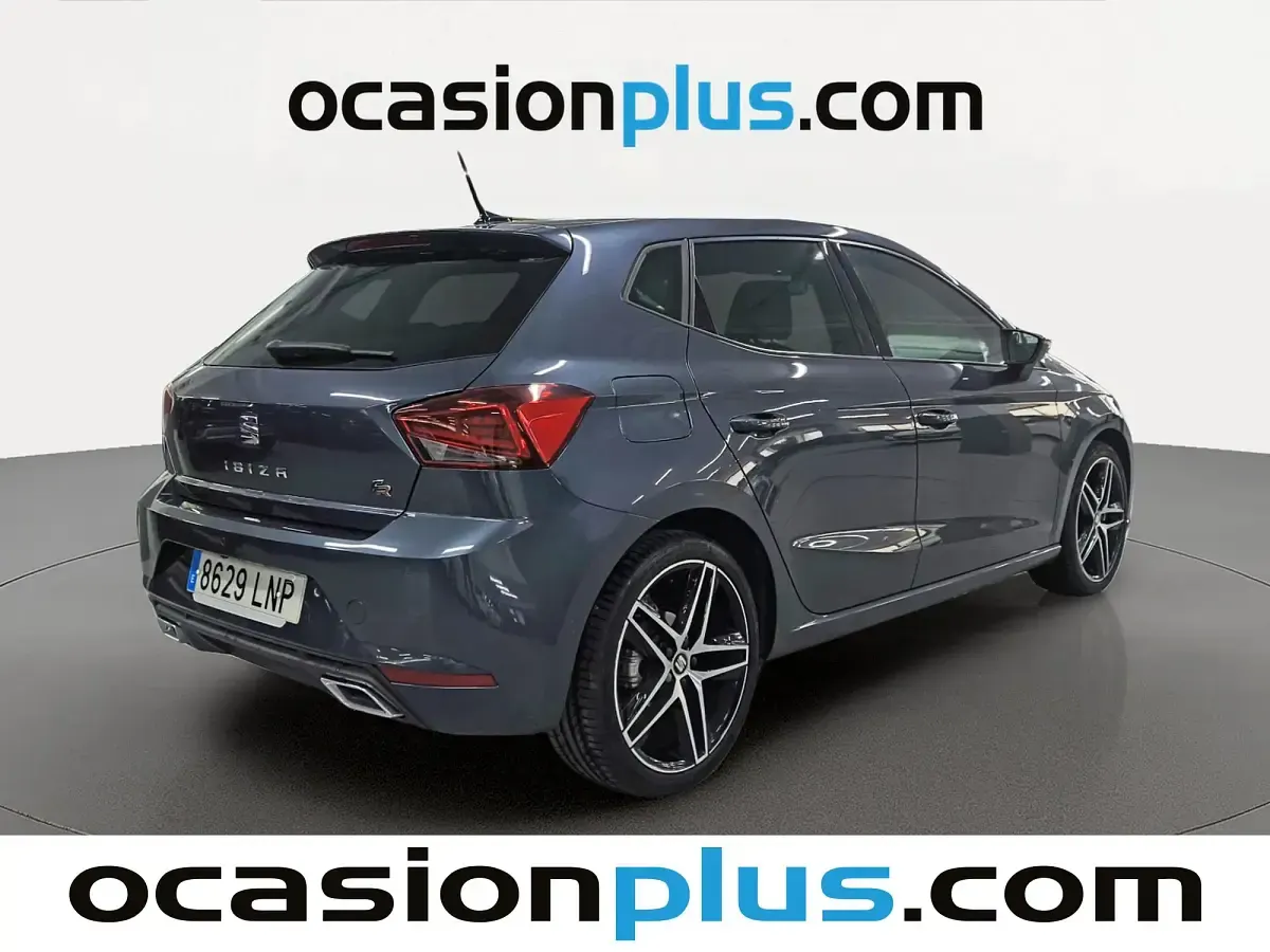 Usado Seat Ibiza FR 110 CV (80 kW) 2021 Gris Utilitario