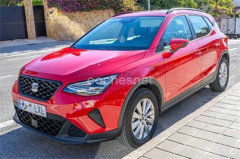 Usado Seat Arona Style 110 CV (80 kW) 2022 Rojo SUV
