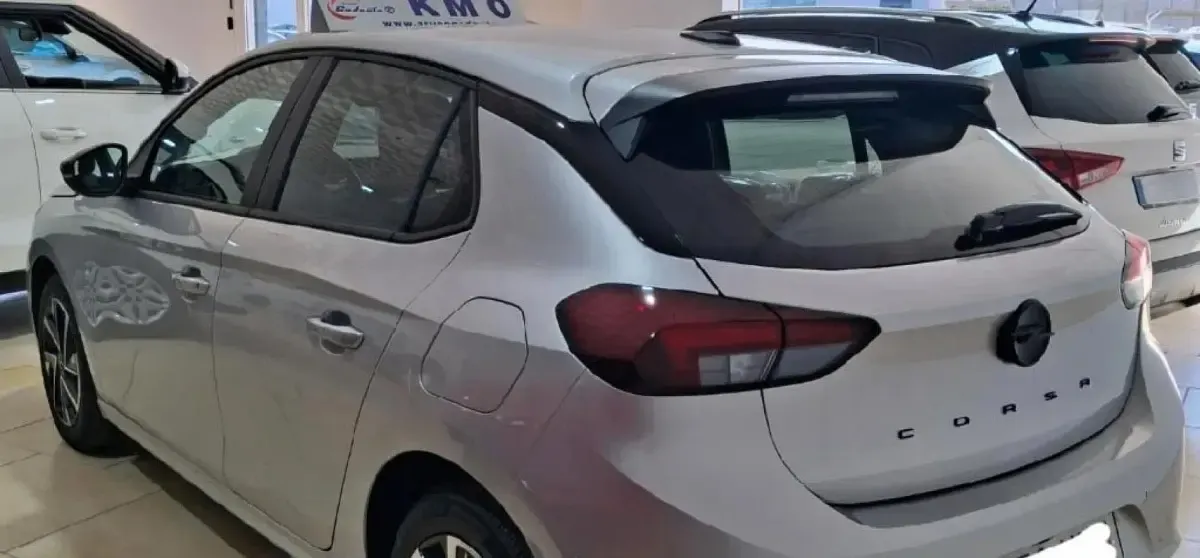 Nuevo Opel Corsa Edition 101 CV (74 kW) 2026 Kristall silver cmet Utilitario