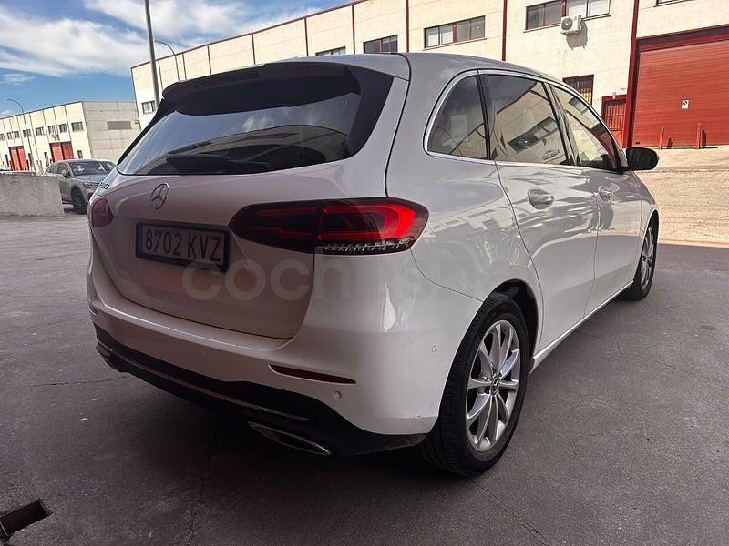 Usado Mercedes B200 150 CV (110 kW) 2019 Blanco Monovolumen