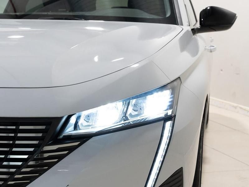 Usado Peugeot 308 SW Allure 130 CV (95 kW) 2024 Blanco Familiar