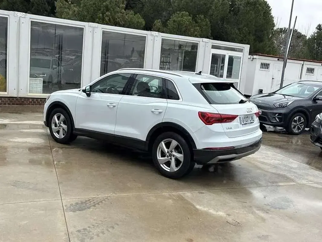 Begagnad Audi Q3 Advanced 150 HK (110 kW) 2021 Vit SUV