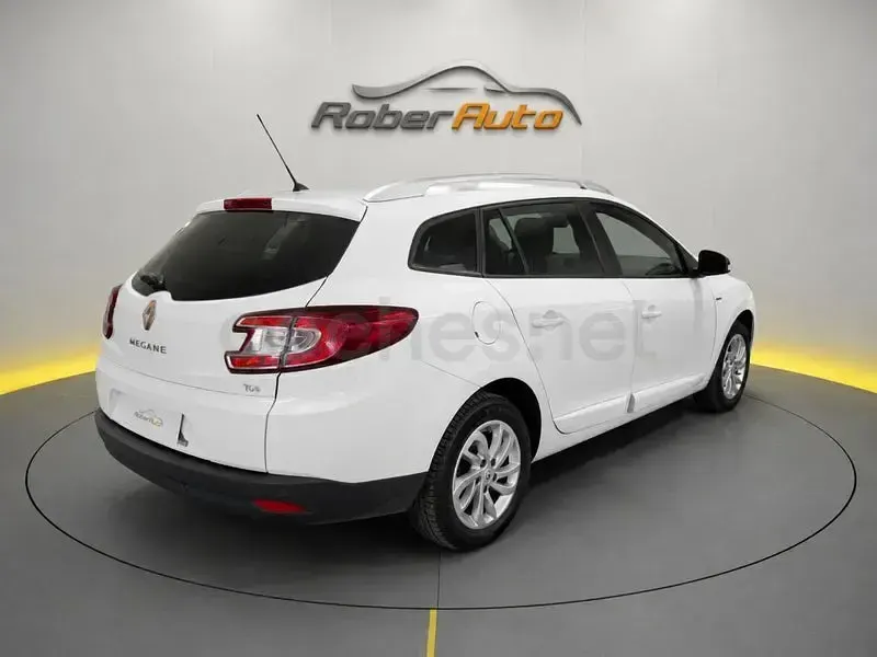 Usado Renault Mégane GrandTour Life 115 CV (84 kW) 2015 Blanco Familiar