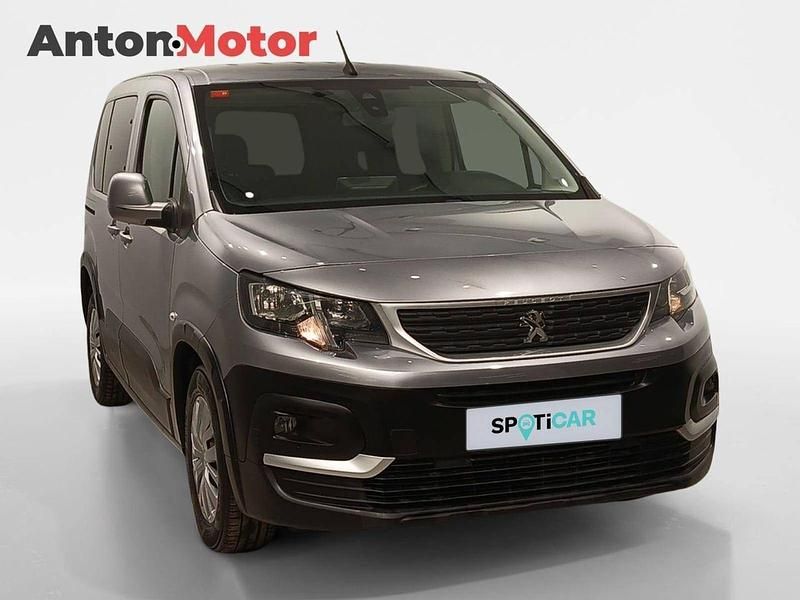 Usado Peugeot Rifter Active 100 CV (73 kW) 2020 Gris Monovolumen