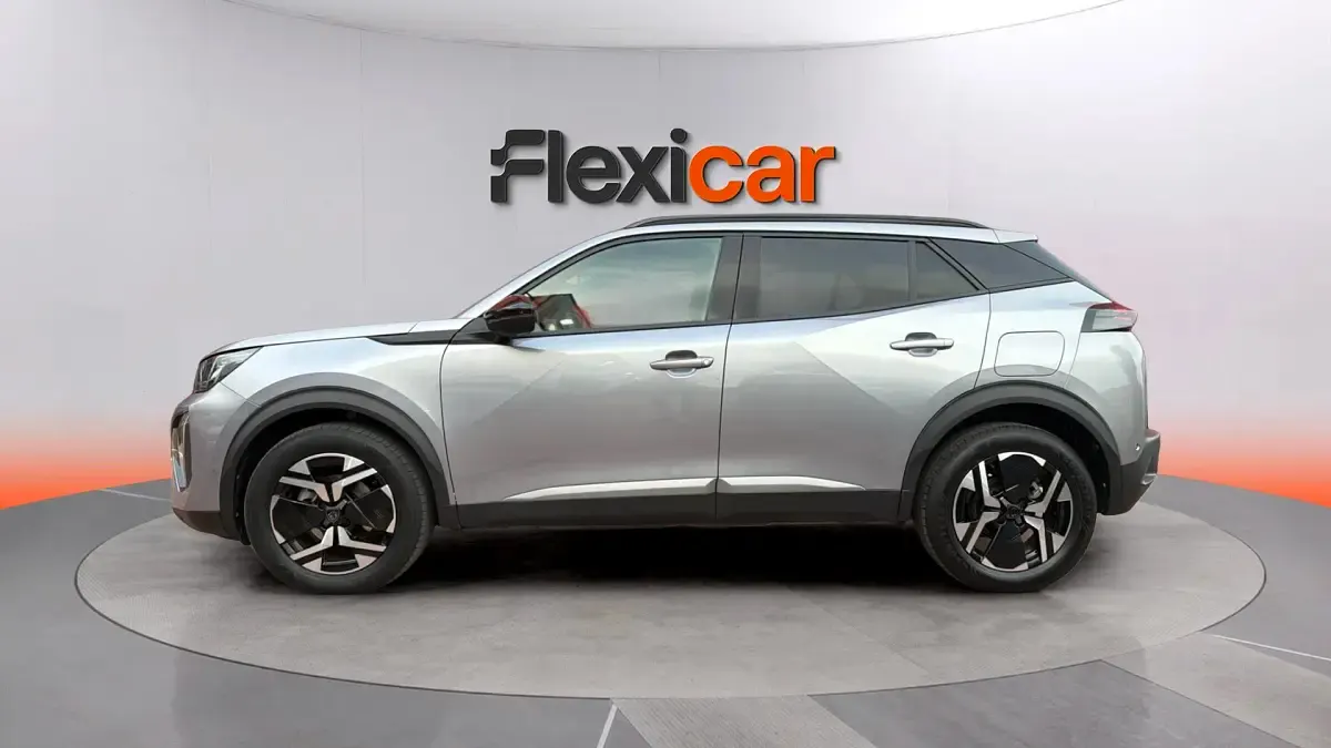 Usado Peugeot 2008 Allure 131 CV (96 kW) 2024 Gris SUV