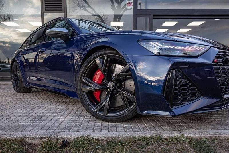 Usado Audi RS6 600 CV (441 kW) 2020 Azul Familiar