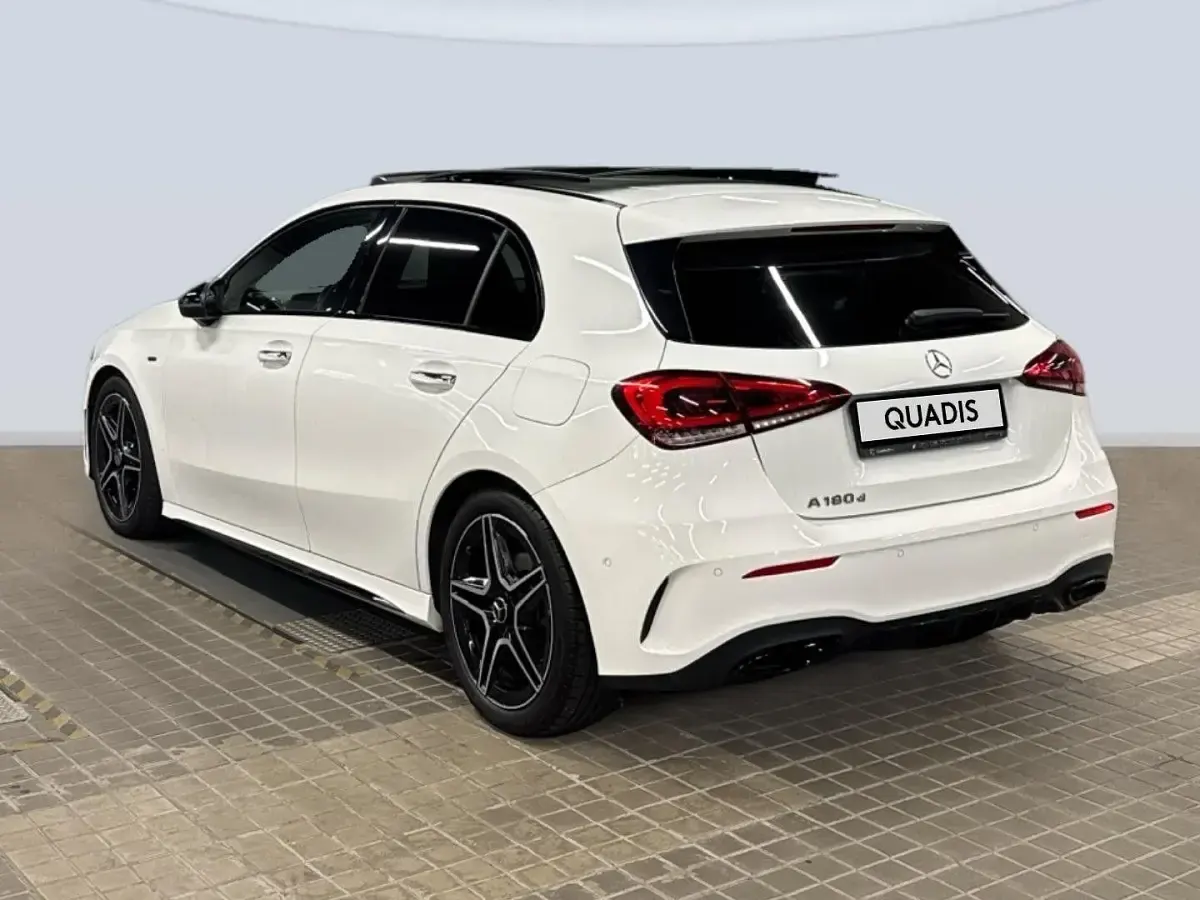 Usado Mercedes A180 116 CV (85 kW) 2022 Blanco